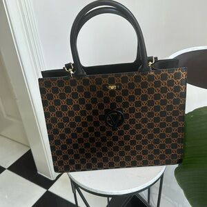 Valentino Registered Trademark with LOGO on front and back - Detachable strap